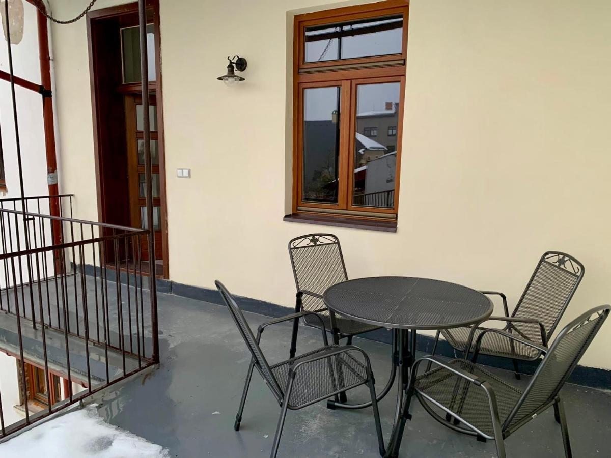 Na Namesti Apartment *